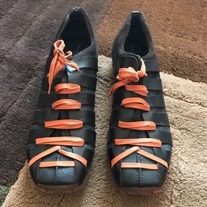 Kenneth Cole Leather Tennis Shoe- Size 10.5